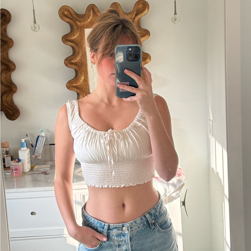 Brandy Melville peasant top